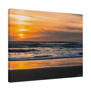 God's Kiss Goodnight Canvas Print